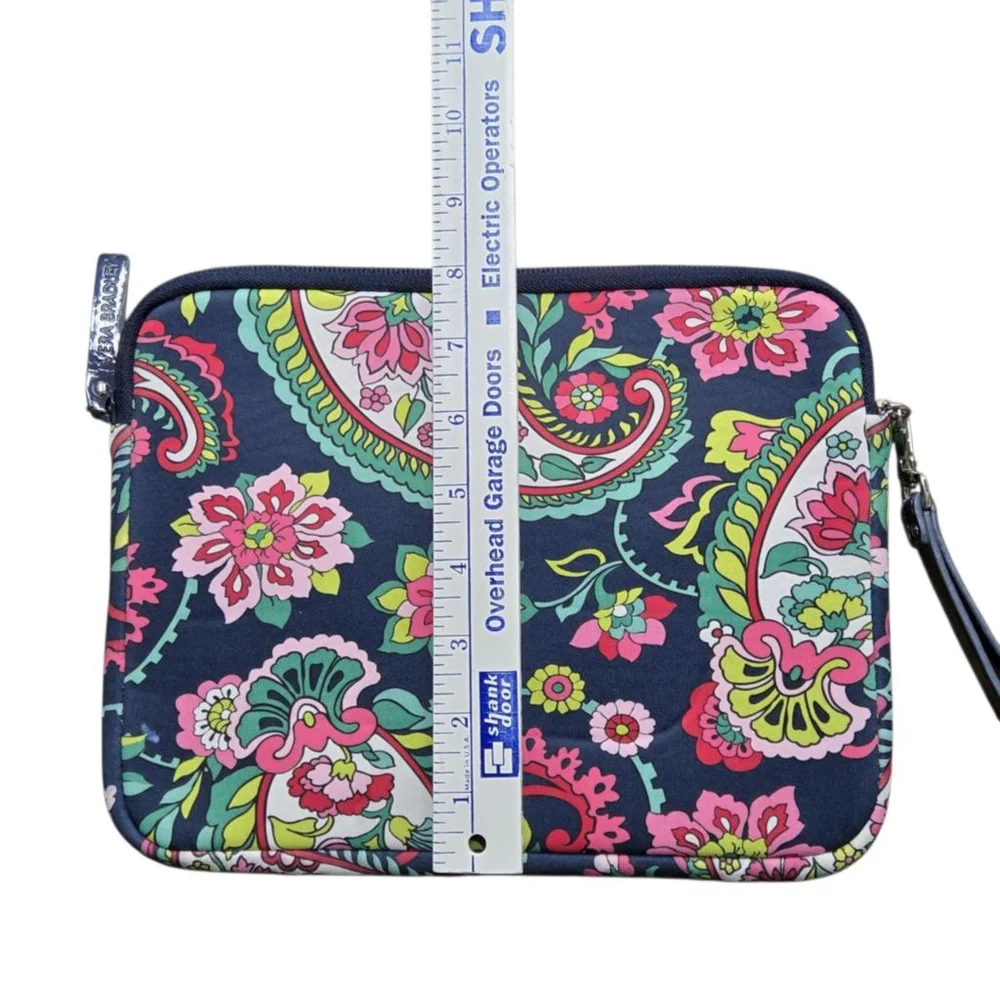 Vera Bradley Petal Paisley Floral Print Tablet Case I-pad Kindle sleeve Clean